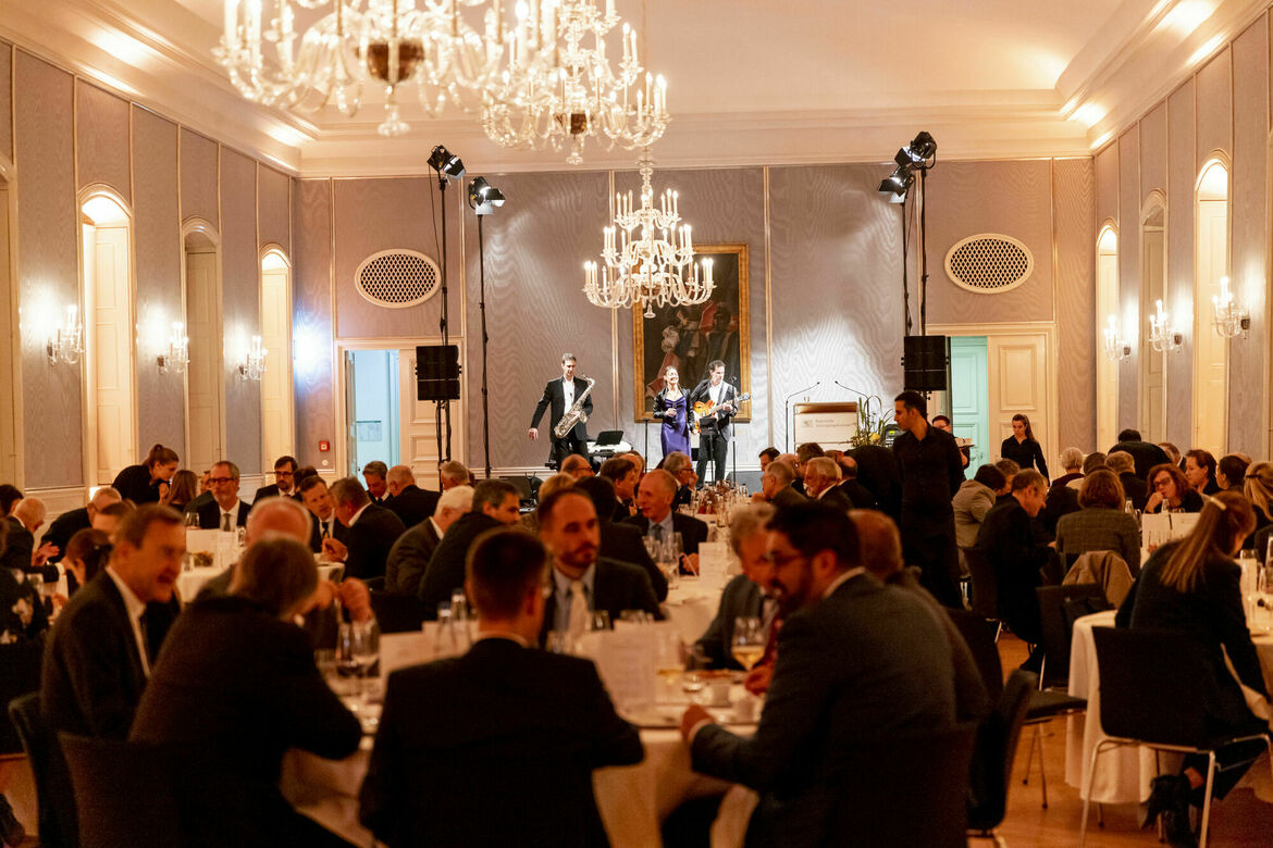 Rund 90 Gäste aus Politik, Architektenkammern und Versorgungswerken waren der Einladung zum 50. Jubiläum ins Schloss Nymphenburg in München gefolgt.