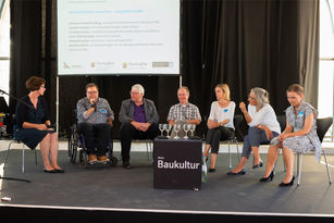 Kristina Oldenburg, Matthias Rösch, Hermann-Josef Ehrenberg, Joachim Seuling, Christiane Grüne, Prof. Ulrike Kirchner und Alexandra Wüst (v.l.n.r.)