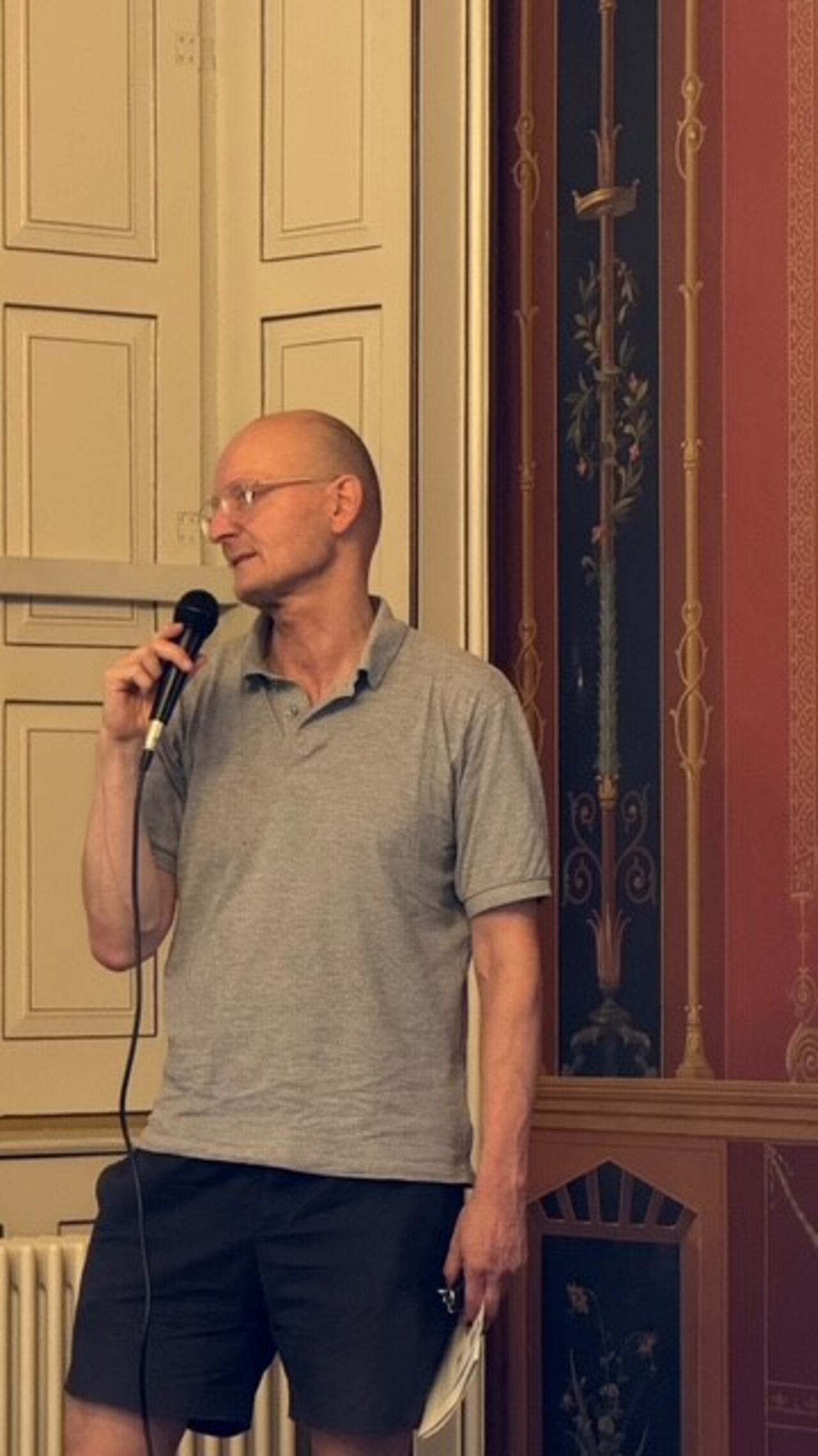 Peter Spitzley, Sprecher der Kammergruppe 12, stellte den Referenten Oliver Seidel vor und führte in das Thema ein.