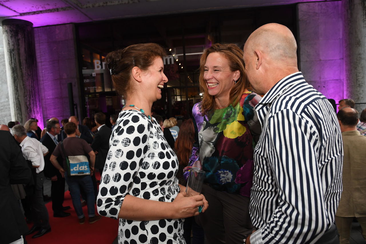 Dr. Elena Wiezorek mit Anja Gockel und Rainer Brenner