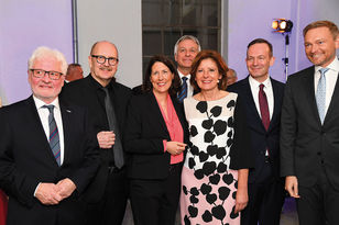 Dr. Ing. Horst Lenz, Präsident der Ingenieurkammer, Kammerpräsident Gerold Reker, Staatssekretärin Daniela Schmitt, IHK-Geschäftsführer Günter Jertz, Ministerpräsidentin Malu Dreyer, FDP-Landesvorsitzender Dr. Volker Wissing, Christian Lindner