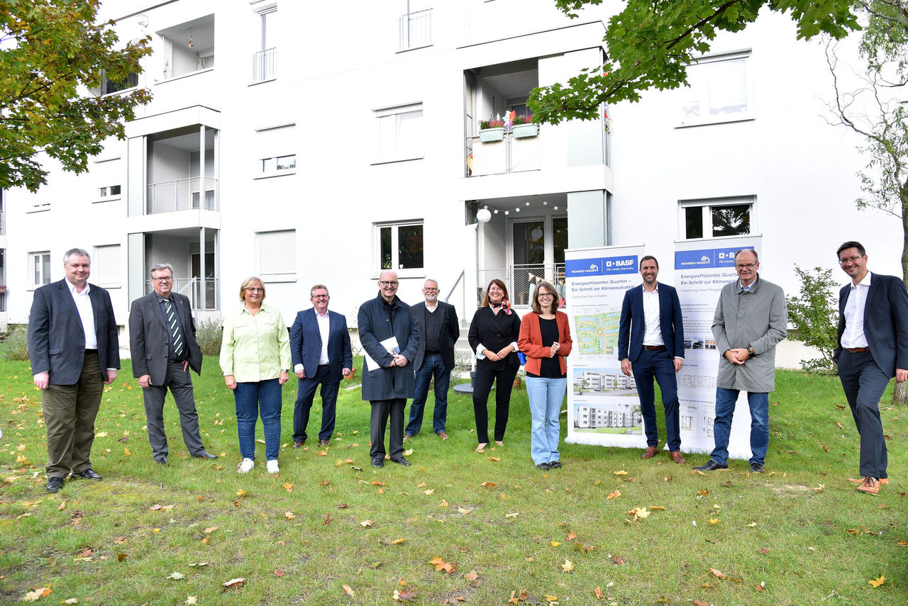 Gruppenbild in Limburgerhof: Fachreise Wohnen 2021