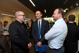 im Gespräch: Gerold Reker, Staatssekretär Dr.Stephan Weinberg, Felix Edlich 