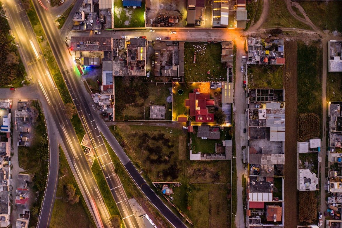 Luftbild einer Stadt in Mexiko.