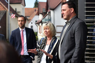 Station Hauenstein: Dr. Axel Tausendpfund, Doris Ahnen und Peter Martini.