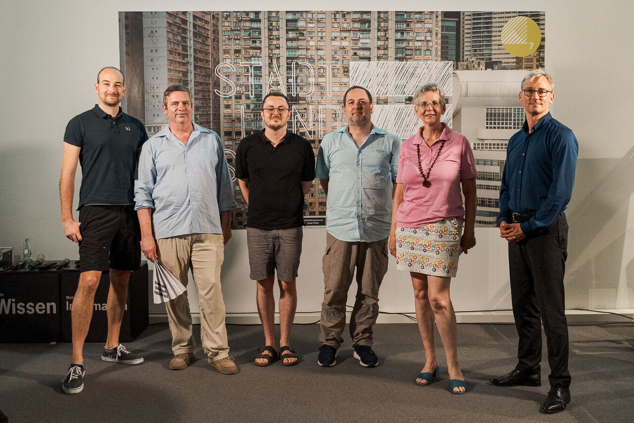 Von links: Tillmann Schroeder, Felix Nowak, Gerrit Gaidosch, Prof. Dr. Björn Egner, Ina Seddig und Sebastian W. Wagner.