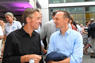 Staatssekretär Dr. Stephan Weinberg, Ministerium der Finanzen (rechts) im Gespräch mit Dr. Lars Brocker Präsident des Verfassungsgerichtshofs Rheinland-Pfalz und des Oberverwaltungsgerichts Rheinland-Pfalz..