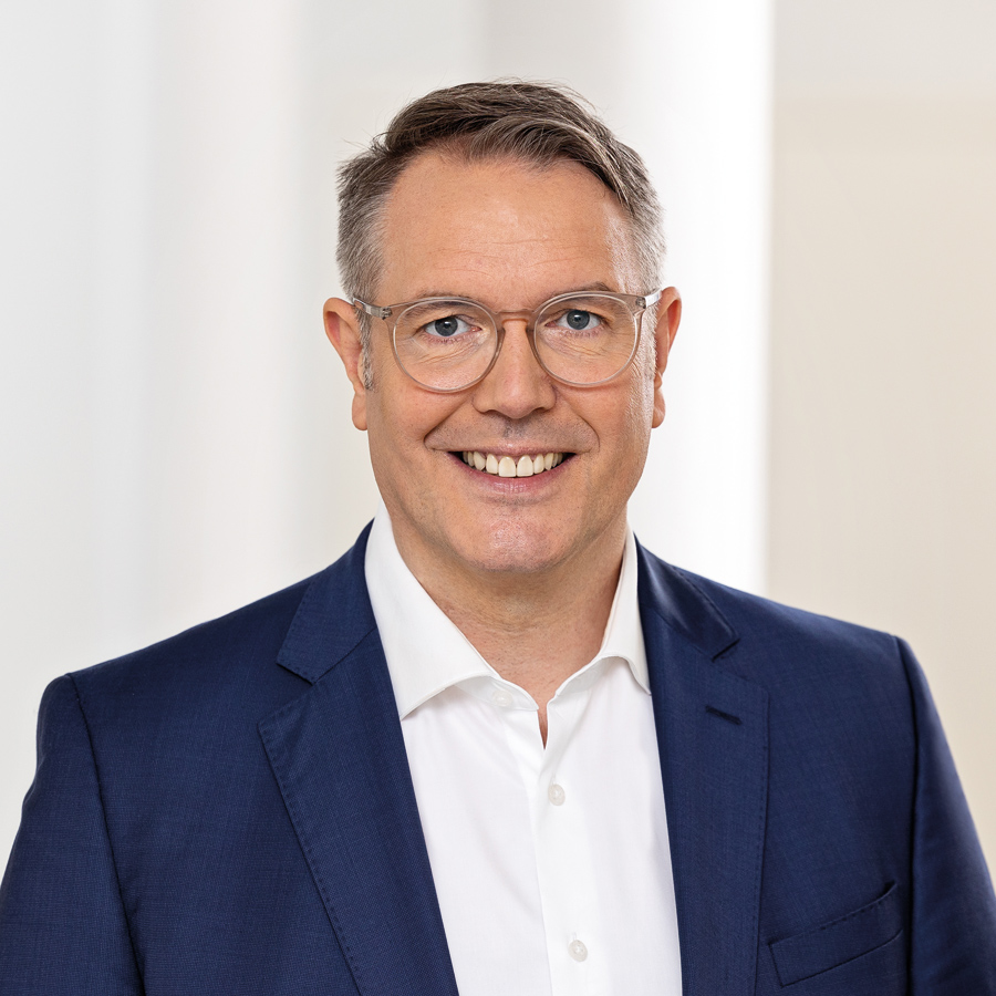 Schweitzer Alexander